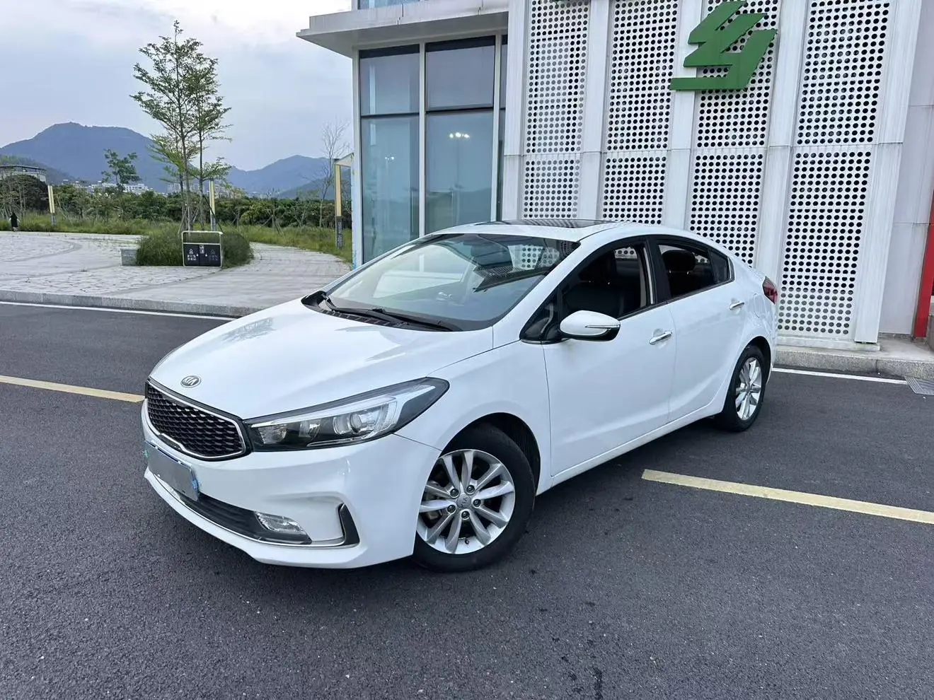 Kia Kia K3 1.6L automatic GL