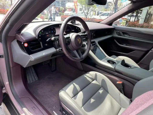 Porsche Taycan Taycan