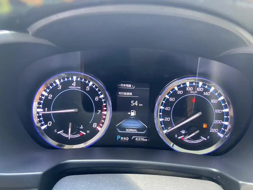 Changan Changan CS95 2.0T two-wheel drive Zhiyuan version