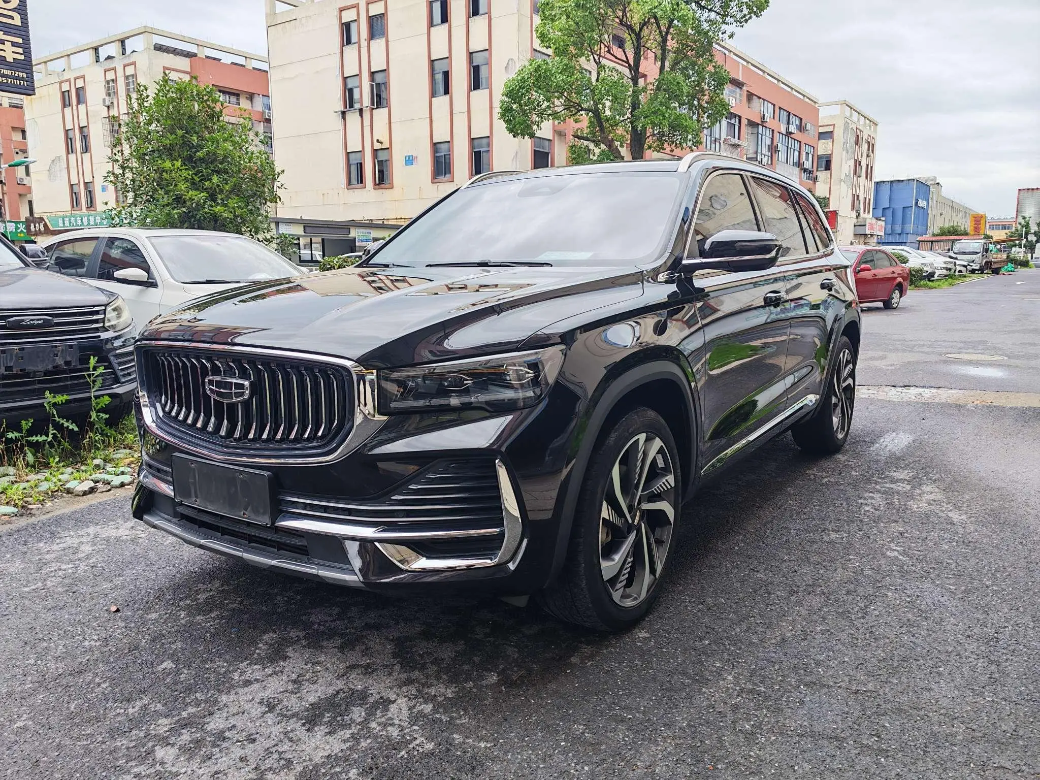Geely Xingyue L 2.0TD high-power automatic two-wheel drive flagship type