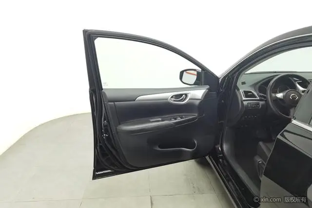 Nissan Xuan Yi Classic 1.6 XE CVT Comfort Edition