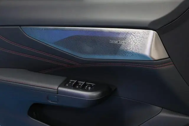 LYNK & CO Lynk &Co. 07 EM-P 126 long battery life Ultra