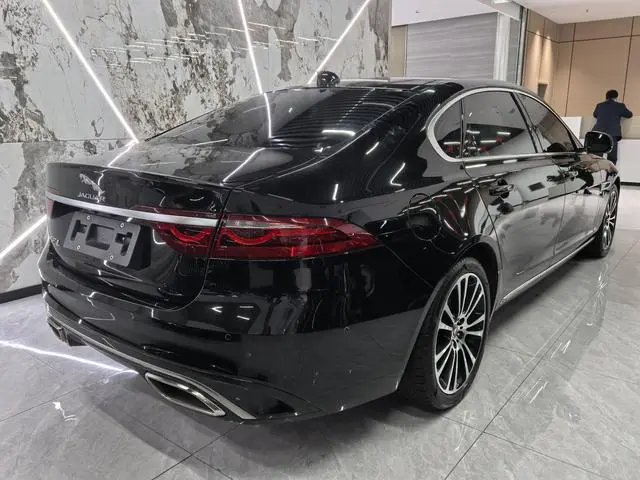 Jaguar Jaguar XFL 2.0T P250 two-wheel drive Exclusive Deluxe Edition