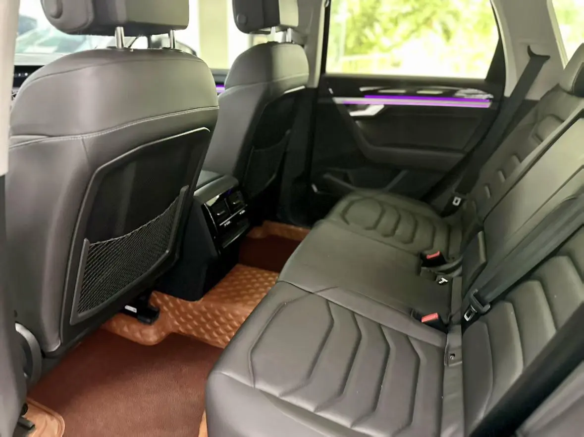 Volkswagen Touareg 3.0 TSI Ruixiang Edition Classic Sports Suit
