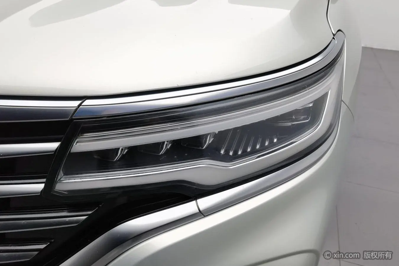 Roewe Roewe RX5 MAX 300TGI Automatic Smart Cockpit Deluxe Edition