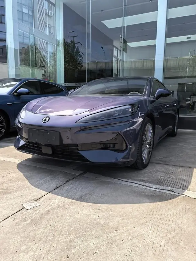 Denza Denza Z9 DM 1100 four-wheel drive Ultra version