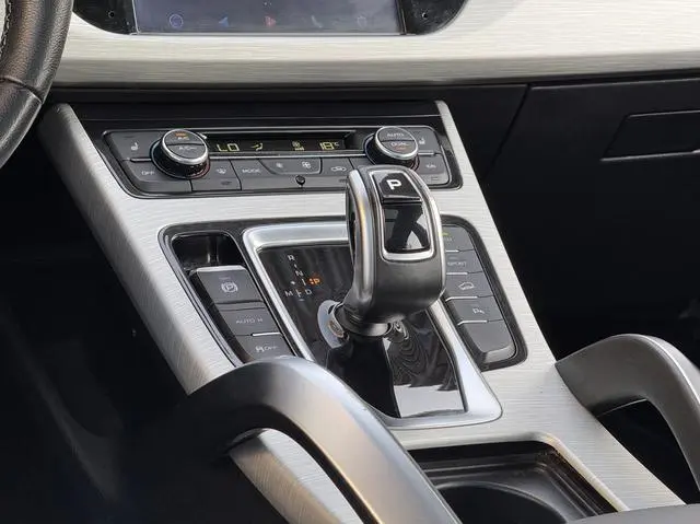 Geely Boyue 1.8TD DCT two-wheel drive intelligent 4G connected version