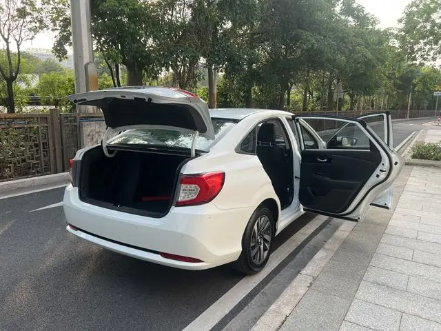 Honda Lingpai 180Turbo CVT Deluxe Edition Country VI