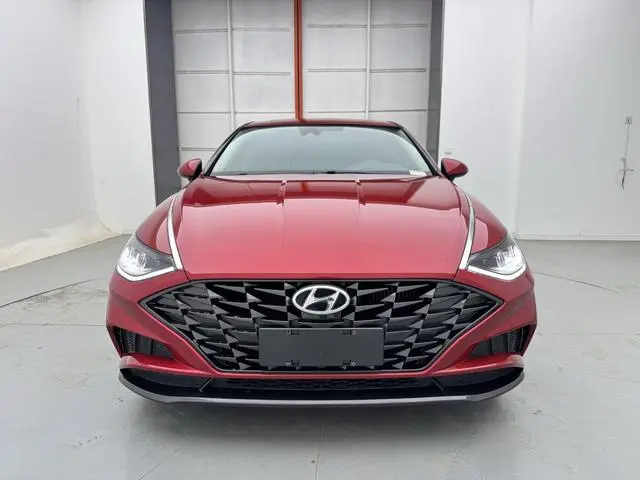 Hyundai Sonata 270TGDi GL DCT Leading Edition