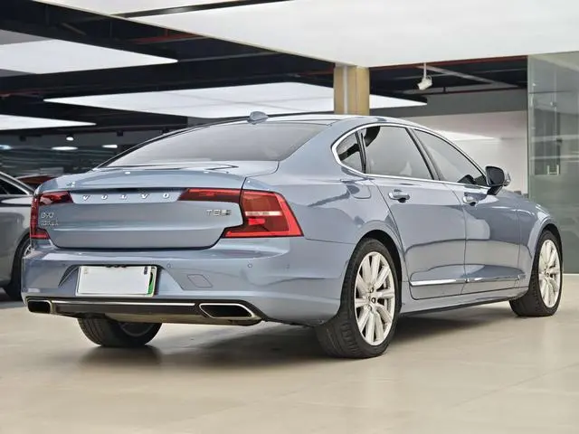Volvo Volvo S90 PHEV T8 E-drive hybrid Zhiya Edition Country V