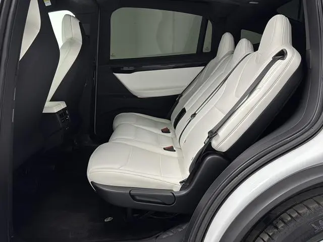 Tesla Model X Long battery life version