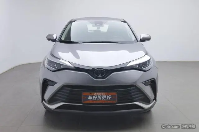 TOYOTA IZOA 2.0L Yixiang Edition