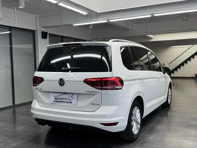 Volkswagen Touran L 280TSI Automatic Shuya Version