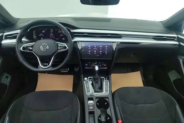 Volkswagen Volkswagen CC 330TSI Dazzling Edition