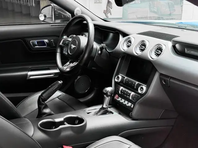 Ford Mustang 2.3T EcoBoost
