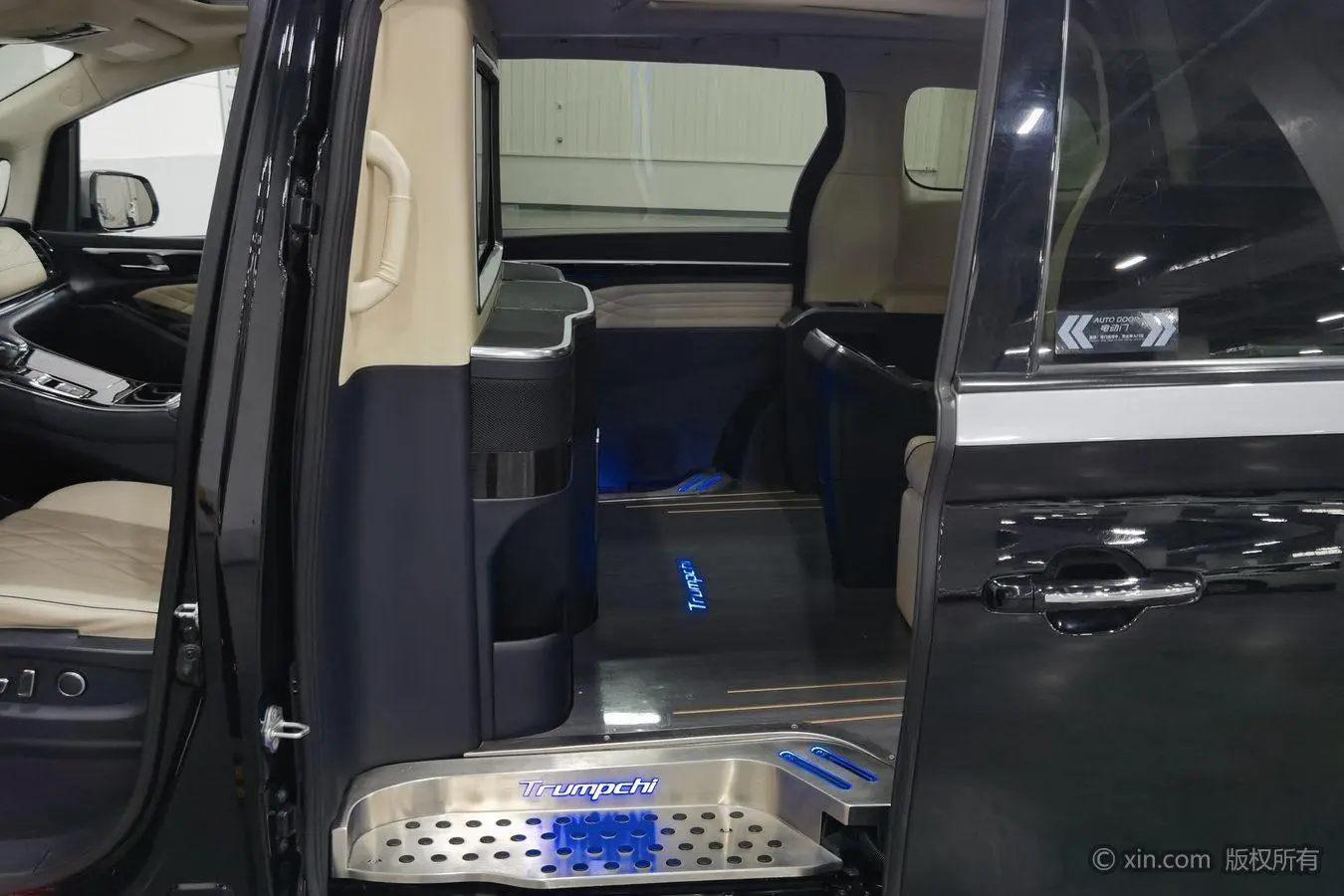 GAC Trumpchi M8 Master Series 390T four-seater Royal Edition