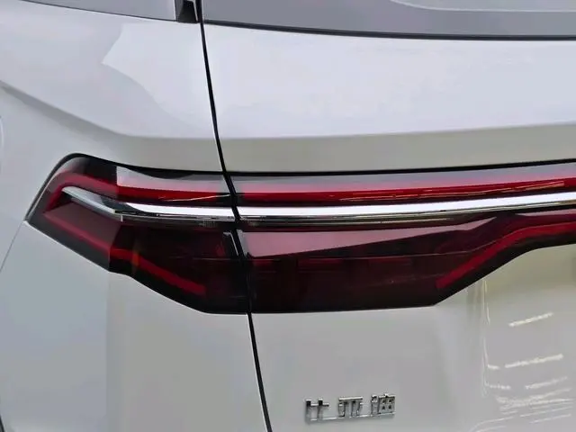 BYD Song Pro DM DM 1.5T four-wheel drive performance version luxury