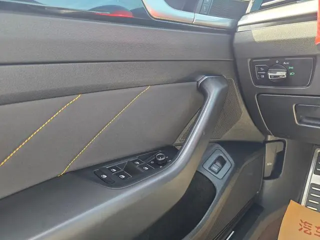 Volkswagen Volkswagen CC 380TSI eye-catching version