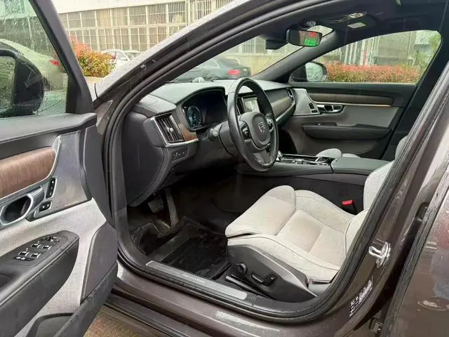 Volvo Volvo S90 PHEV T8 E-drive Hybrid Zhiya Deluxe Edition