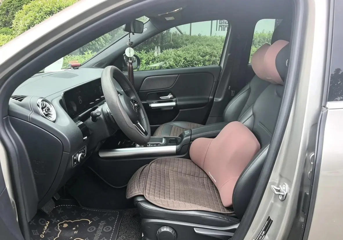 Mercedes-Benz Mercedes-Benz GLA GLA 220