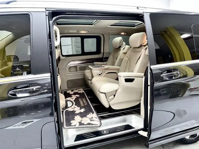 Mercedes-Benz Mercedes-Benz V-class V 260 L Long wheelbase Deluxe Edition