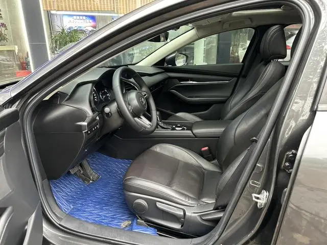 Mazda Mazda 3 Angkesaila 2.0L automatic quality elegant version
