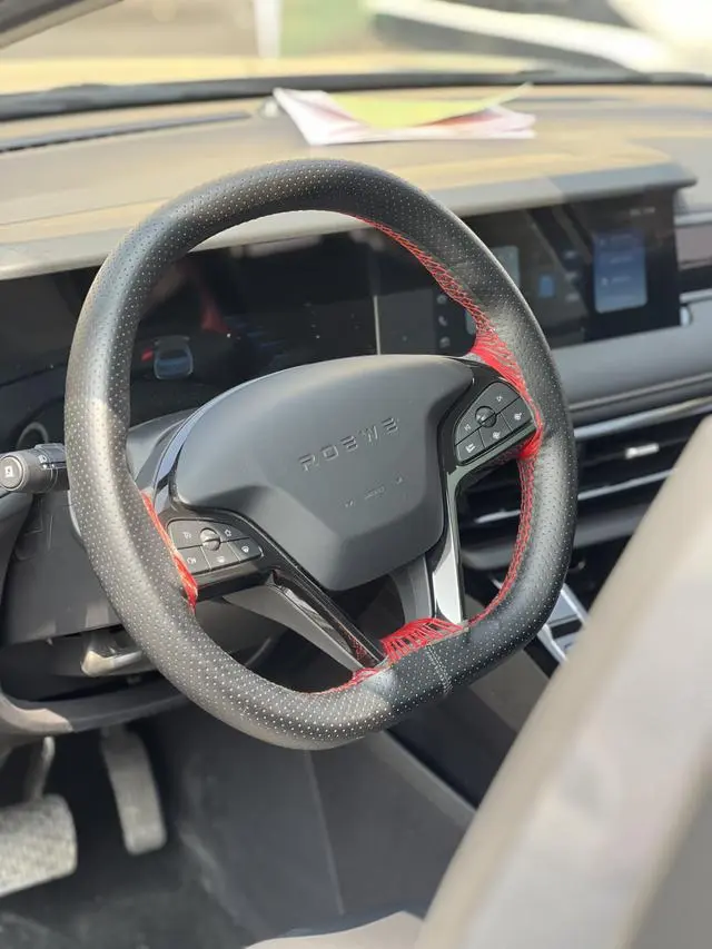 Roewe Roewe i5 1.5L CVT Deluxe Edition