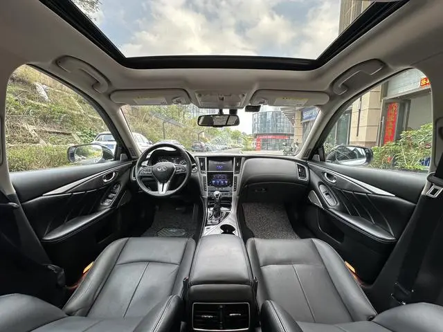 Infiniti Infiniti Q50L 2.0T Premium Version Country VI