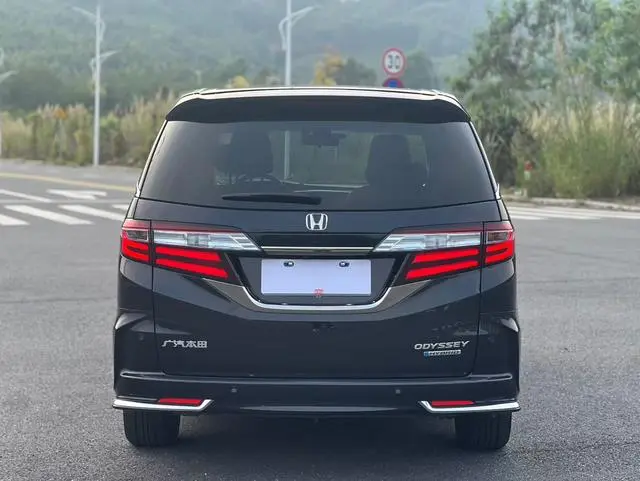 Honda Odyssey 2.0L Sharp*Exclusive Edition