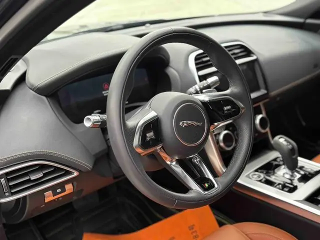 Jaguar Jaguar XEL 2.0T 250PS R-DYNAMIC S Enterprising Sports Edition