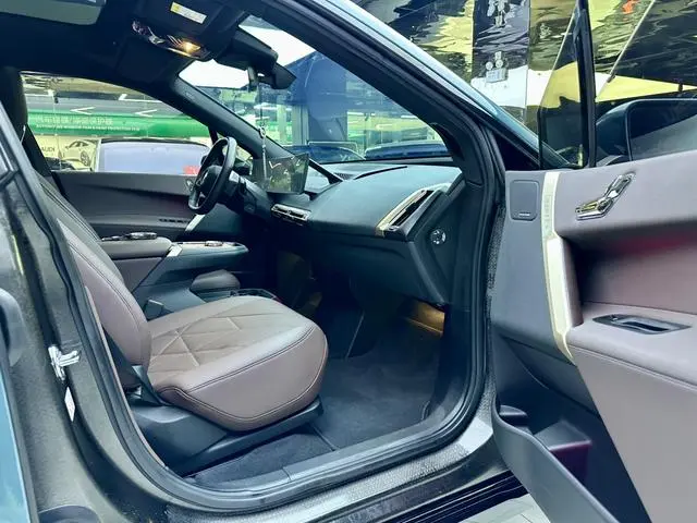 BMW BMW iX xDrive40