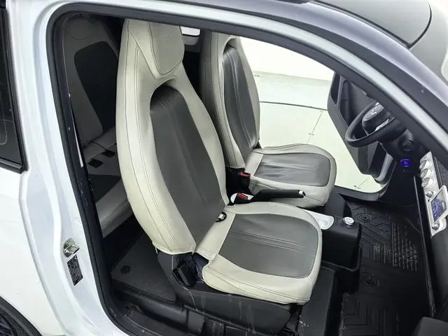 Wuling Wuling Hongguang MINIEV GAMEBOY 300km play coffee lithium iron phosphate