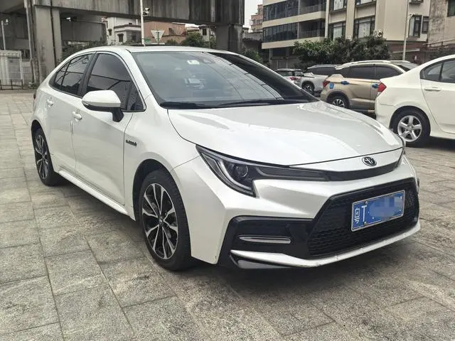 TOYOTA Lei Ling Dual engine 1.8H E-CVT sports version