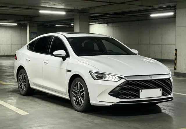 BYD Qin PLUS DM DM-i 55KM flagship type