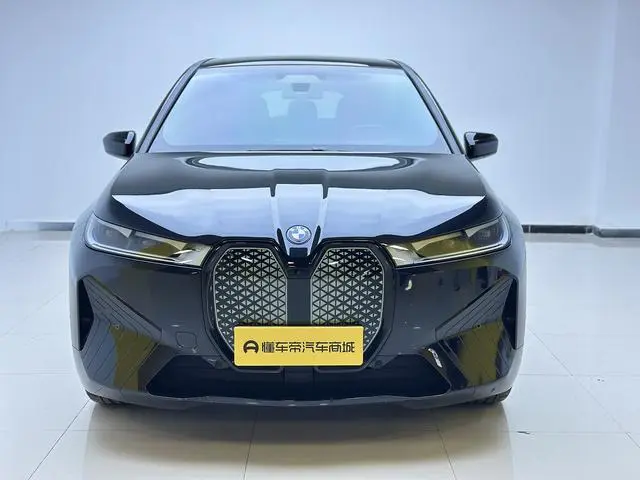 BMW BMW iX xDrive40