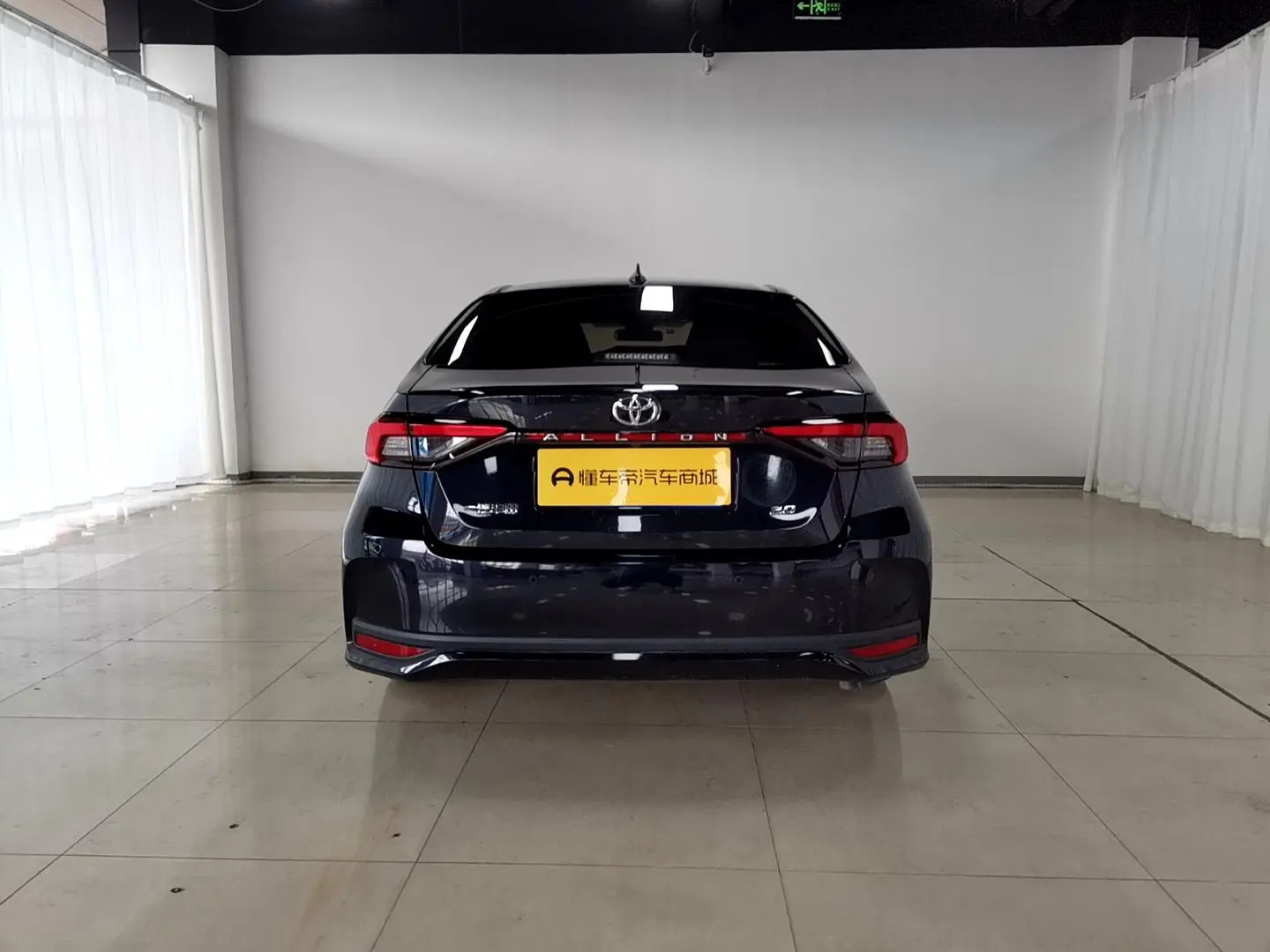 TOYOTA Asian lion 2.0L Premium Edition