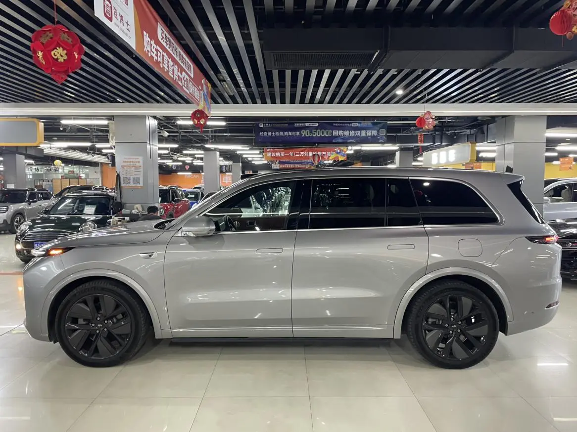 Li Auto Ideal L9 Max version