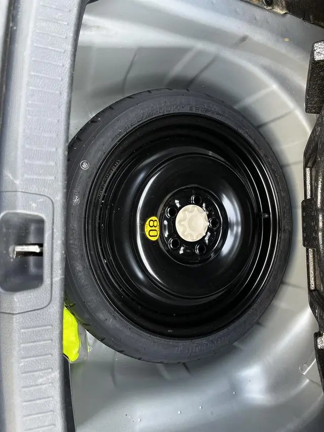 TOYOTA Corolla Dual engine 1.8L E-CVT GL-i Elite Edition