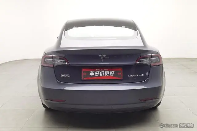 Tesla Model 3 Upgraded version of standard battery life rear drive