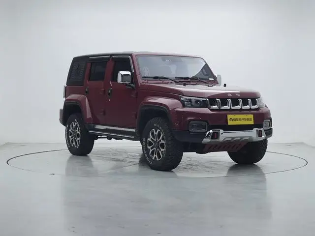 Beijing Beijing off-road BJ40 2.0T automatic four-wheel drive City Hunter Edition Extreme type