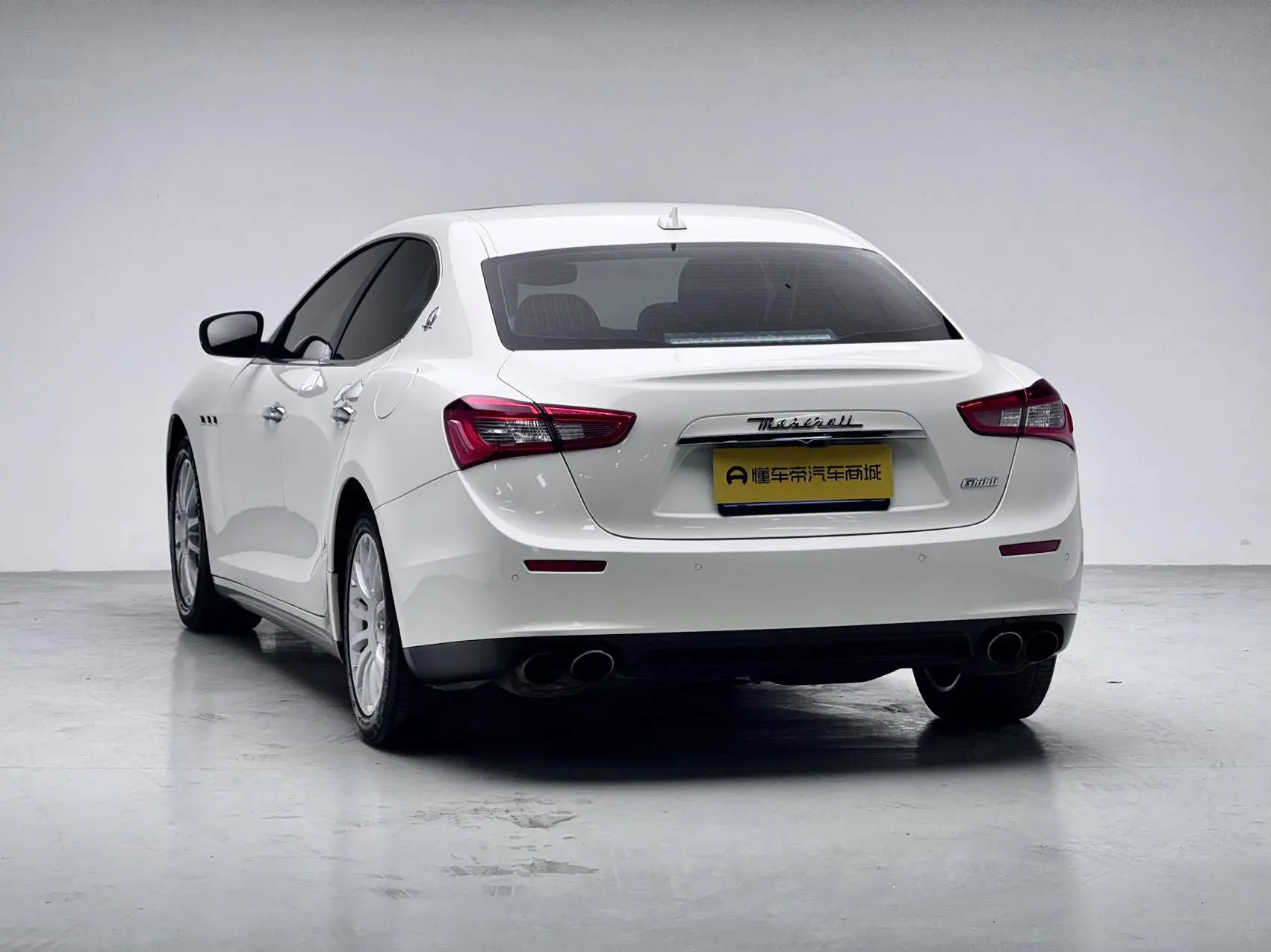 Maserati Ghibli 3.0T Standard Edition