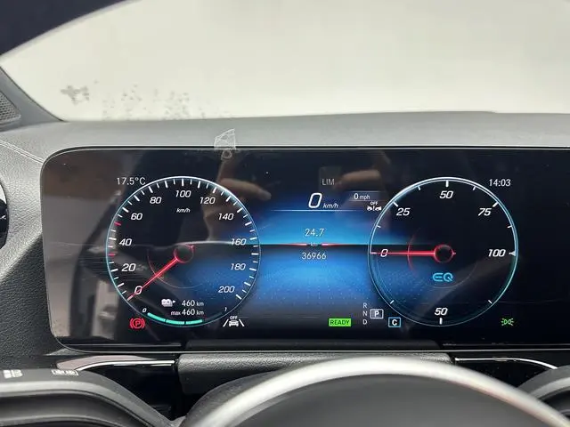 Mercedes-Benz Mercedes-Benz EQA EQA 260