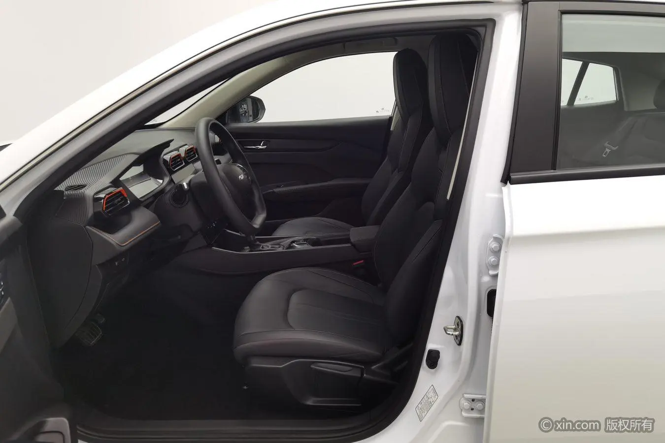Dongfeng Fengshen Yi Hyun 1.5L automatic speed version