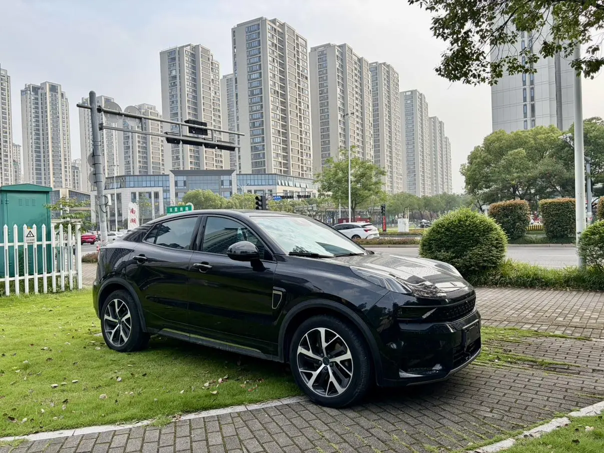 LYNK & CO Lynk 05 2.0TD four-wheel drive Jin Plus