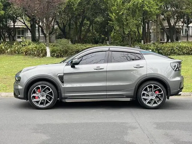 LYNK & CO Lynk 05 2.0TD two-wheel drive Halo
