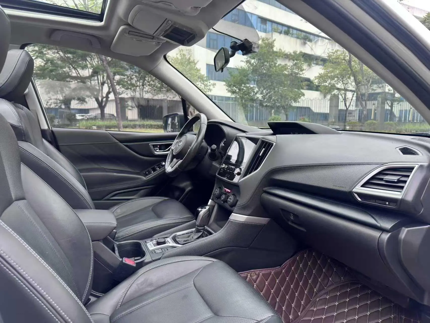 Subaru FORESTER Forester 2.0i Deluxe Edition