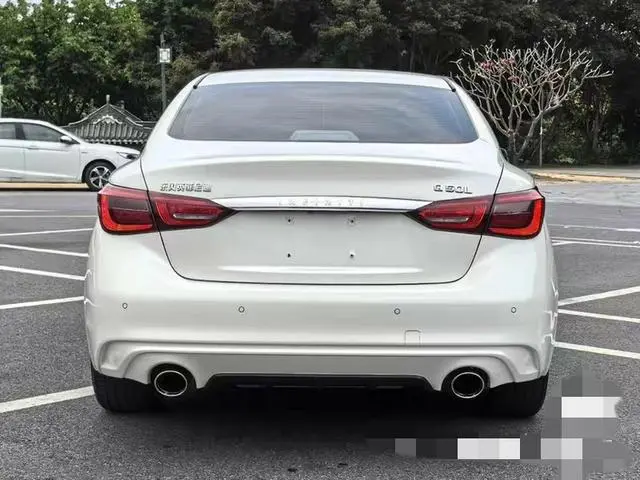 Infiniti Infiniti Q50L 2.0T Yixiang Edition Country VI