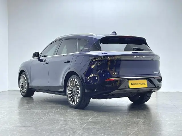 VOYAH Lan Tu FREE Four-wheel drive standard range extension exclusive luxury set