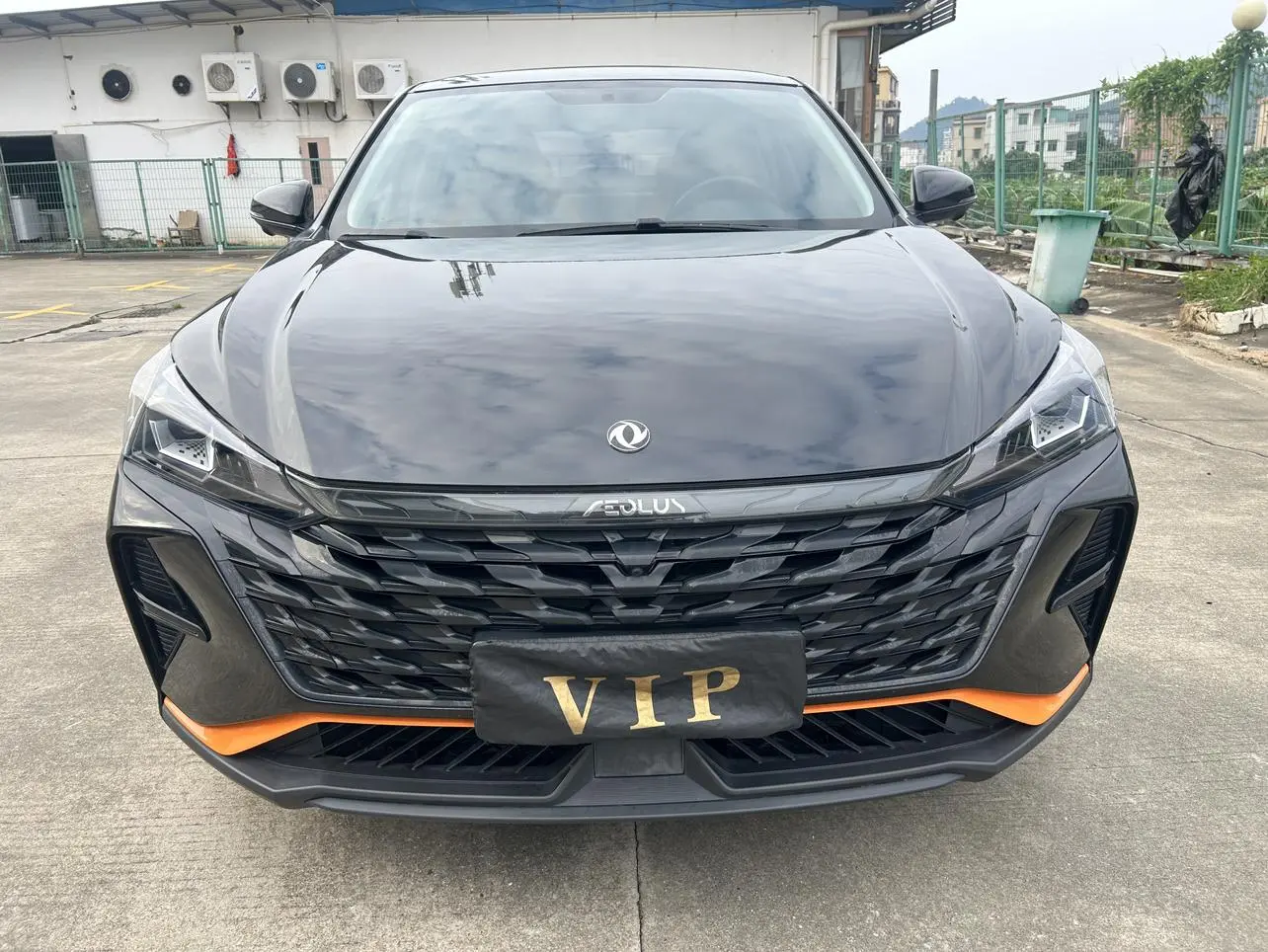 Dongfeng Fengshen Yi Hyun Mach Version 1.5L Automatic Glory Version