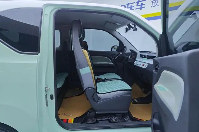 Wuling Wuling Hongguang MINIEV Macaron Premium Lithium Iron Phosphate